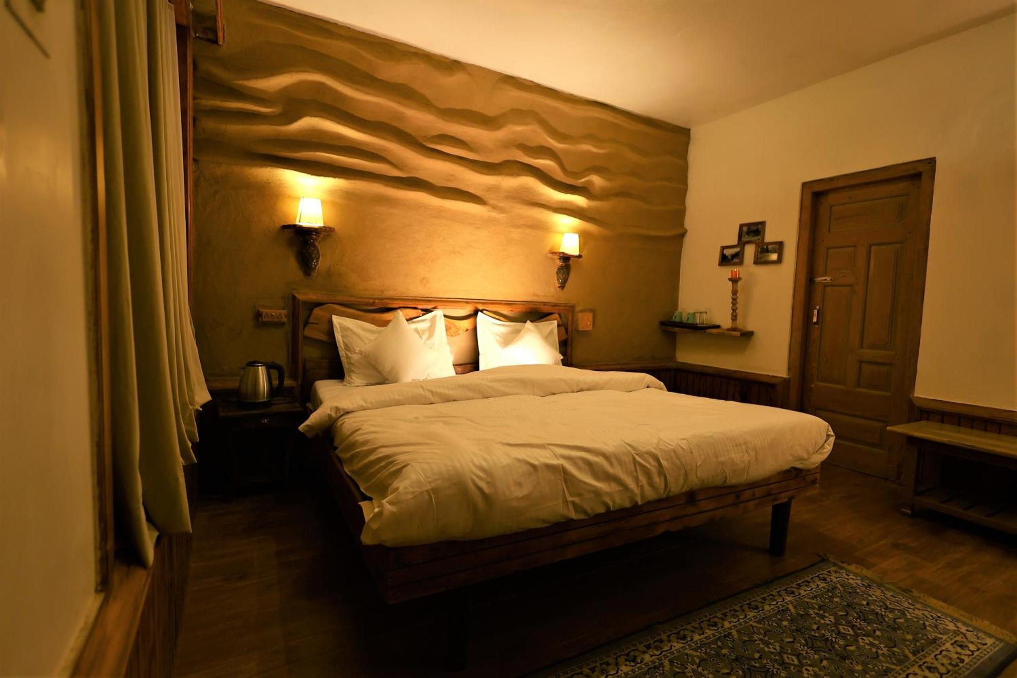 Beholden Stay And Cafe - A Luxury Boutique Hotel In Manali Manali (Himachal Pradesh) Exterior photo